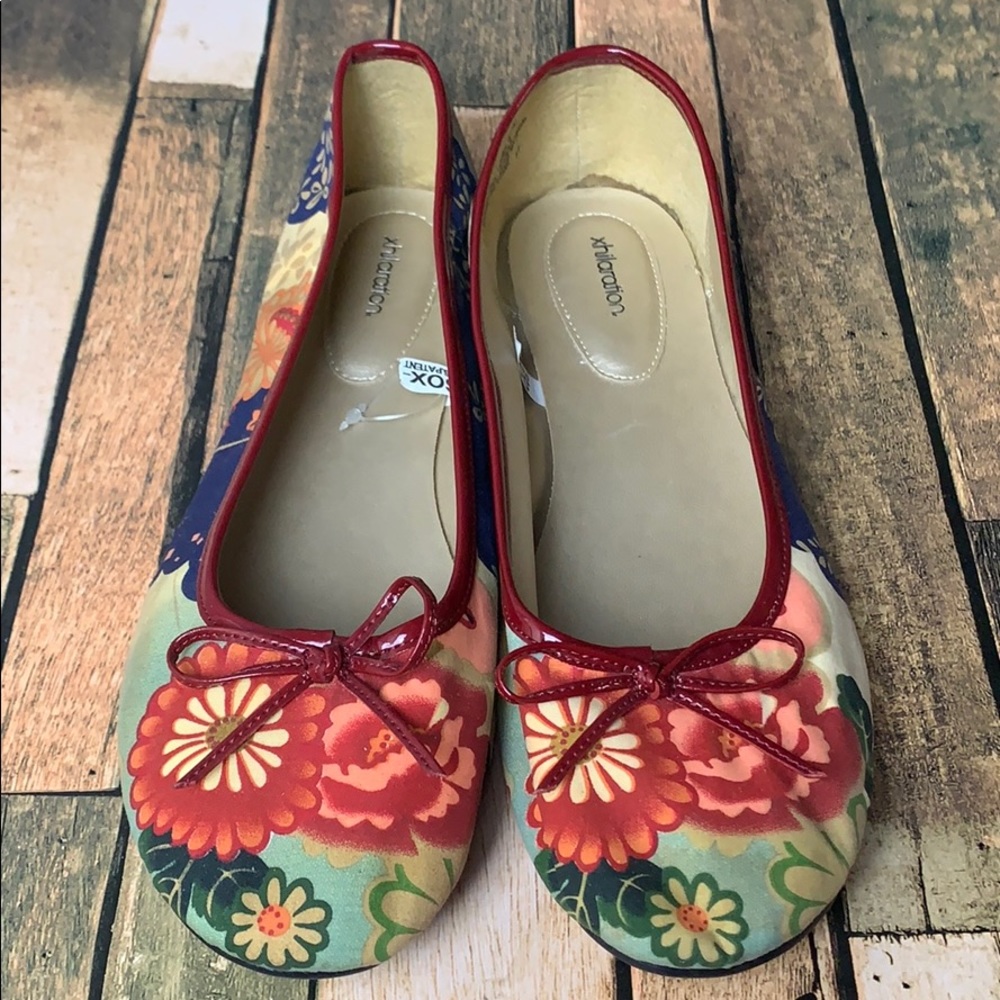 Xhilaration flats
